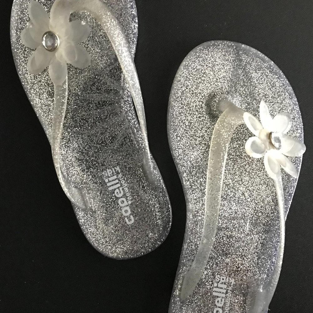 Capelli of New York Kids, Toddler (Age 4-6) Size 12 Clear Glitter Flip Flops - Picture 4 of 7